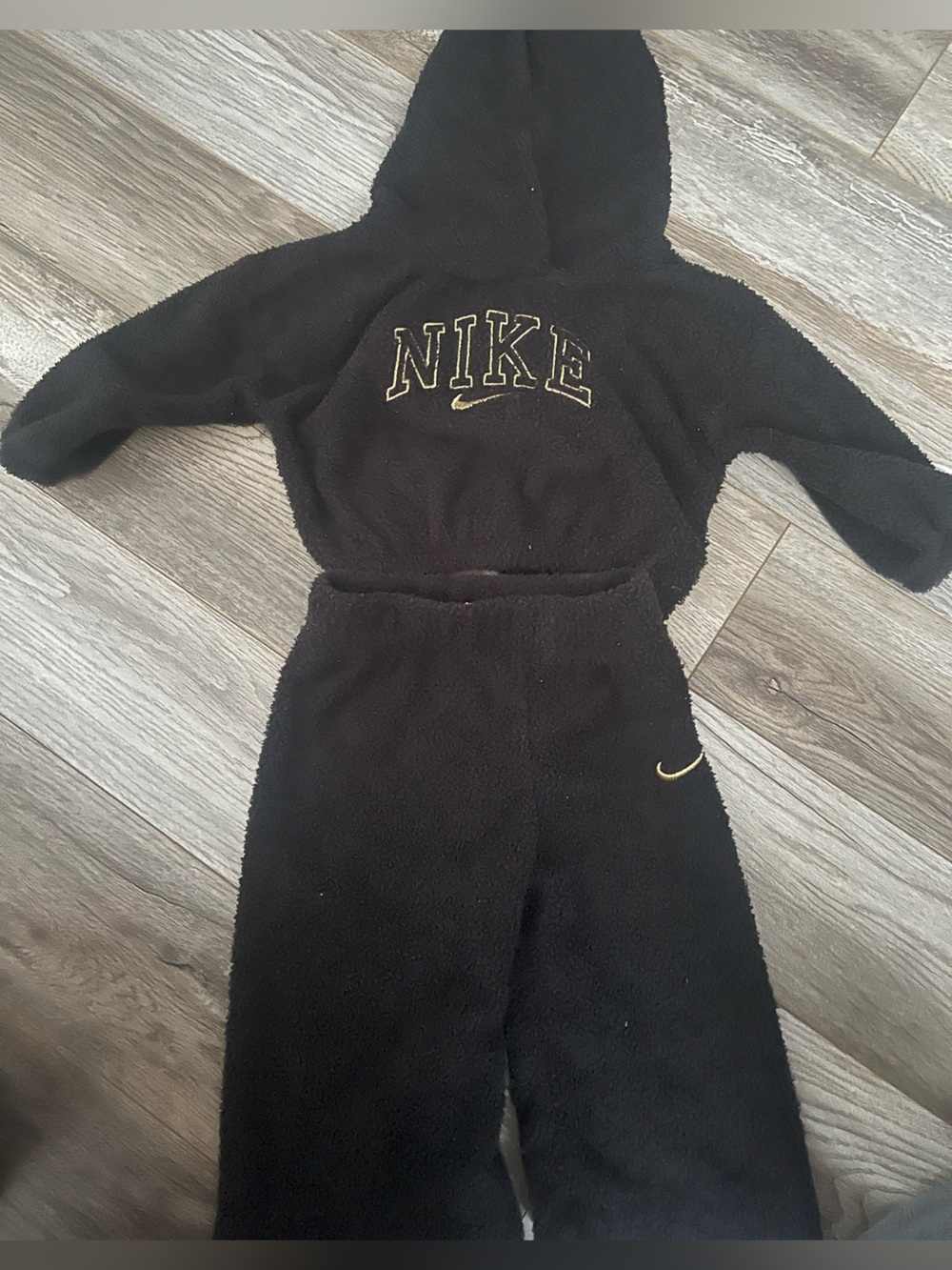 Nike Black Fuzzy Hoodie and Sweatpants with Gold Logo (baby)